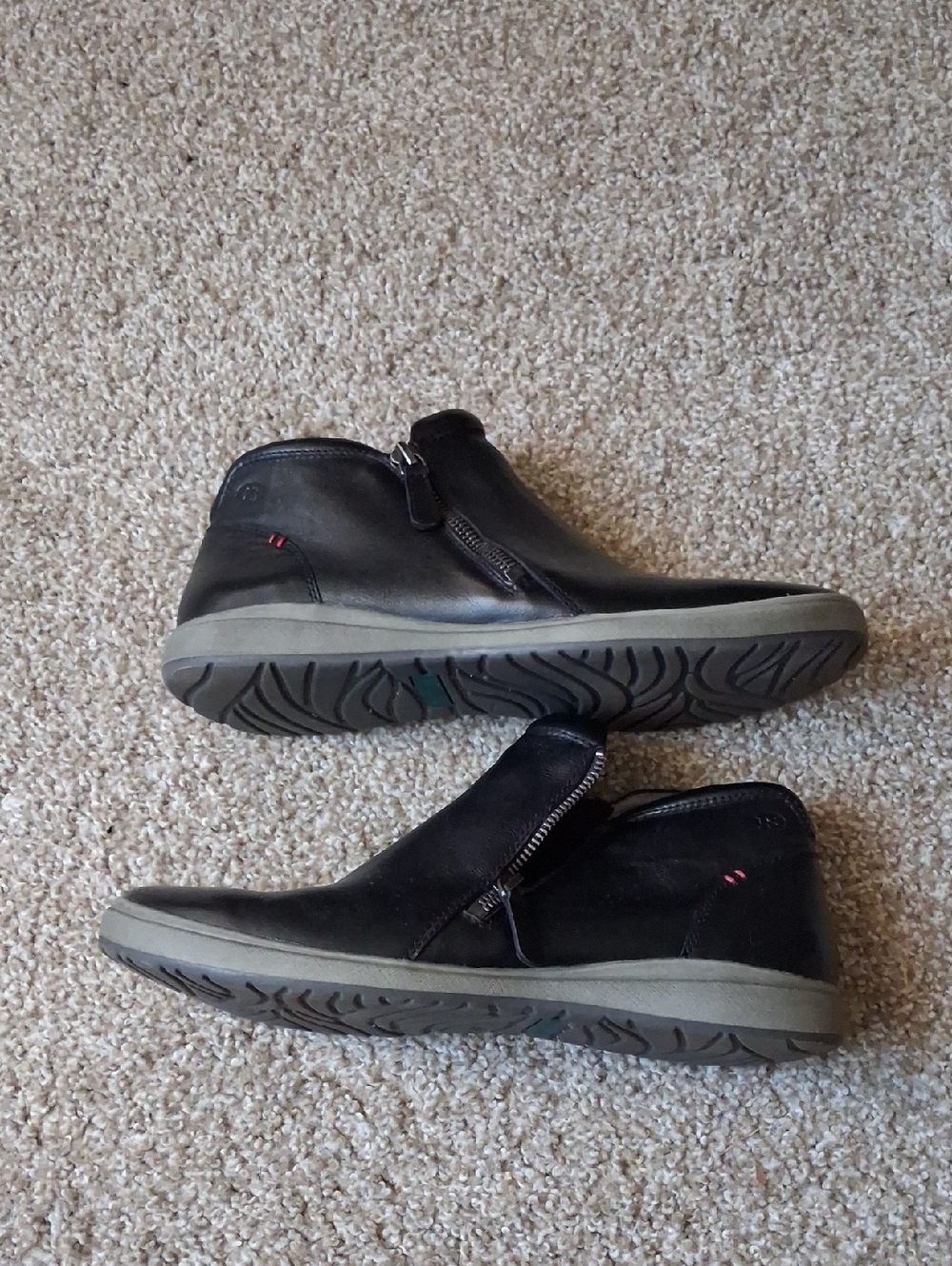 Josef Seibel  Caren 09  Black Leather Chukka Boots